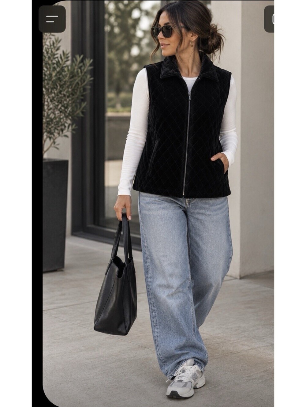 Chico's Design Black Quilted Velvet Vest Zip Sleeveless SZ 2 Silk Blend Vintage